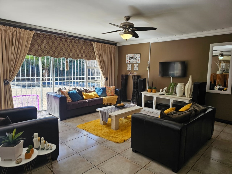 4 Bedroom Property for Sale in Jan Cillierspark Free State